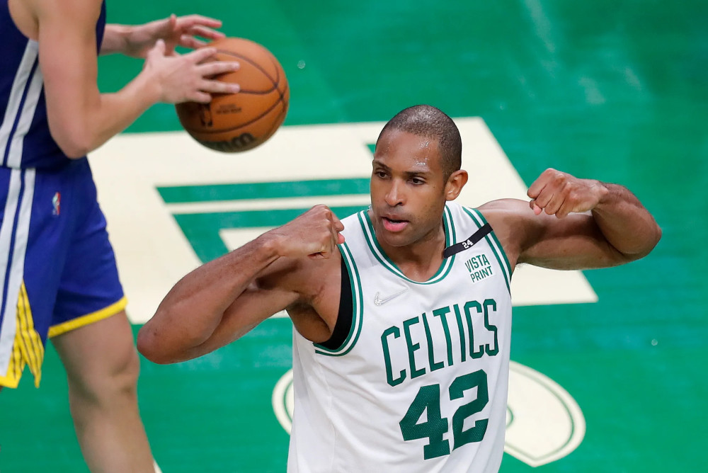  森林狼爱德华兹进化，超新星合同触发奖励条款  